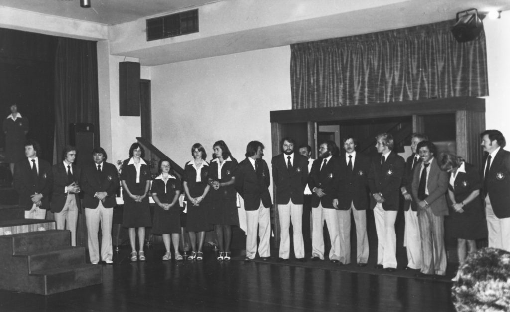 ALFAS delegacija prieš išvykdama į I Pasaulio lietuvių sporto žaidynes (1978)
