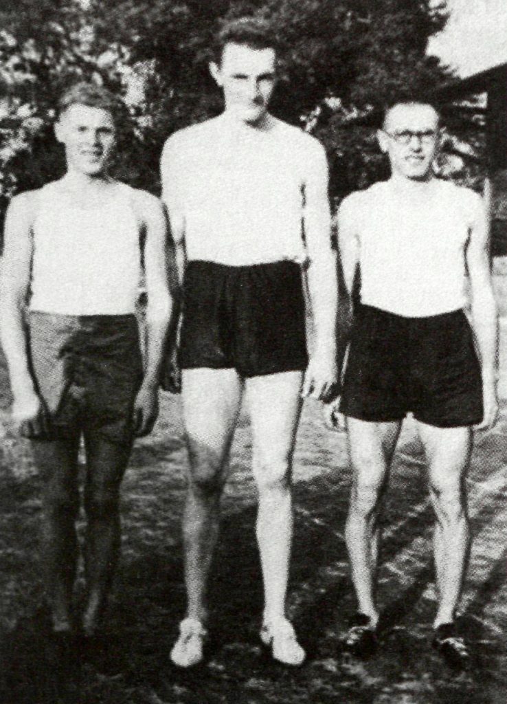 Nepriklausomos Lietuvos (1918–40) iškiliausi lengvaatlečiai (iš kairės): A. Vietrinas, V. Komaras ir A. Šimanas