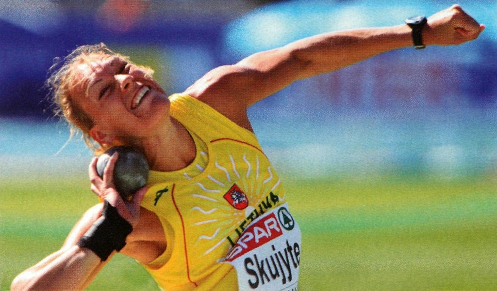 Atėnų olimpinių žaidynių vicečempionė, pasaulio rekordininkė A. Skujytė