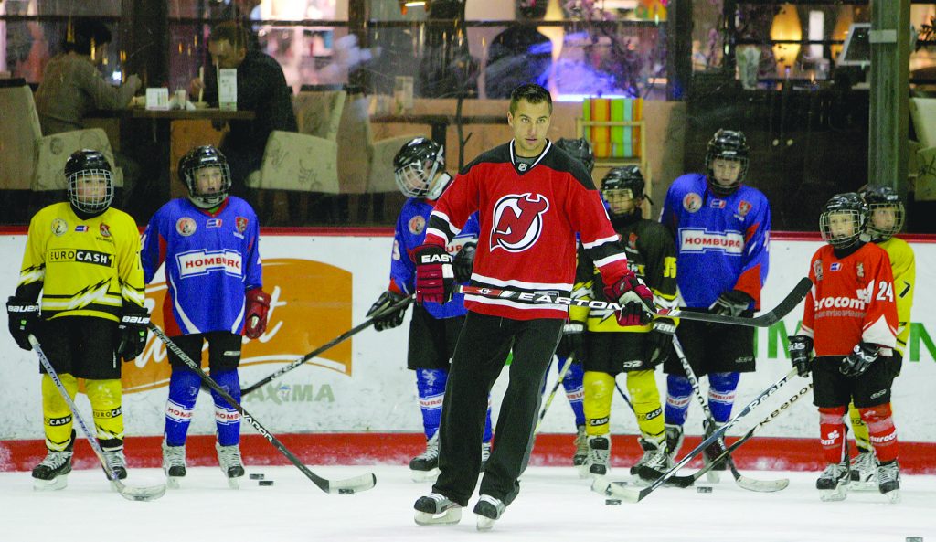 D. Zubrus parodomojoje ledo ritulio treniruotėje su Vilniaus Geležinio vilko auklėtiniais (2012)