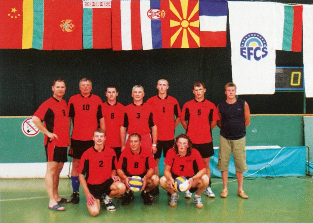 Pagėgių tinklininkai, užėmę 5 vietą 2008 Balkanų šalių tinklinio žaidynėse Bulgarijoje