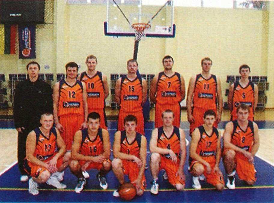 Pakruojo krepšinio klubo Meresta komanda (2010)