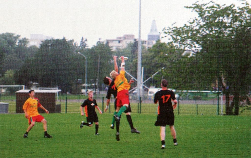 2004 pasaulio ultimeito čempionate rungtyniauja Lietuvos rinktinė