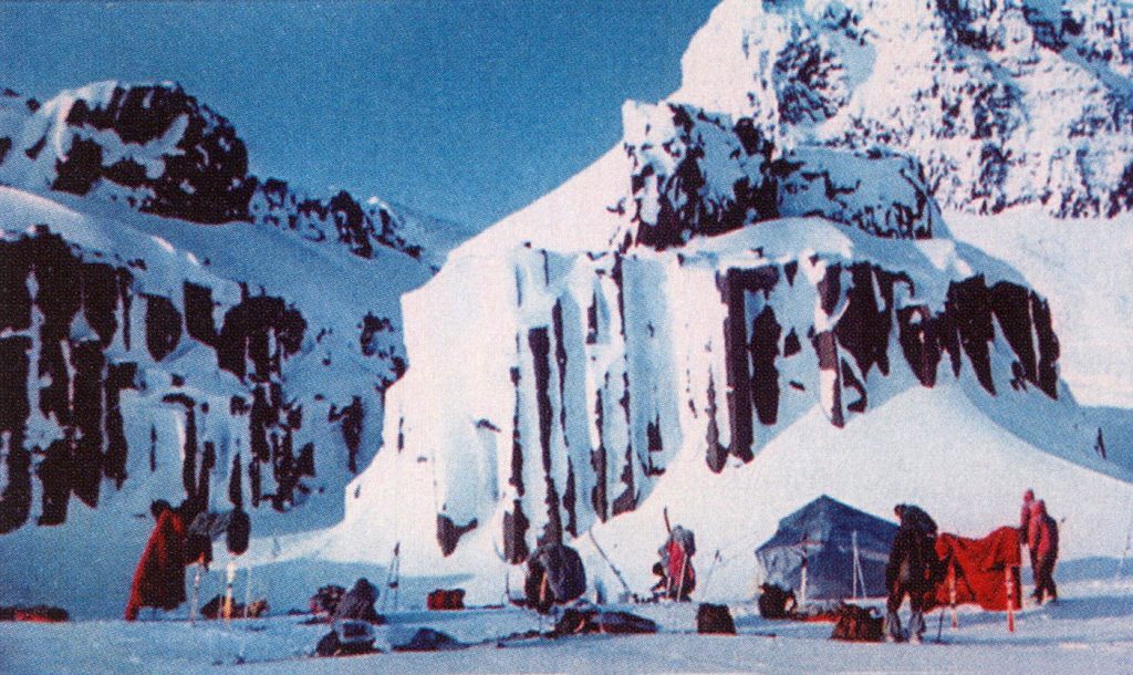 1977 ekspedicija Prano Juozapo Žemėje