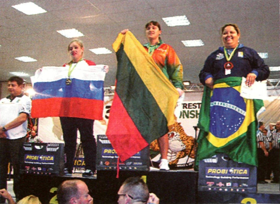 E. Vaitkutė – pasaulio rankos lenkimo čempionė