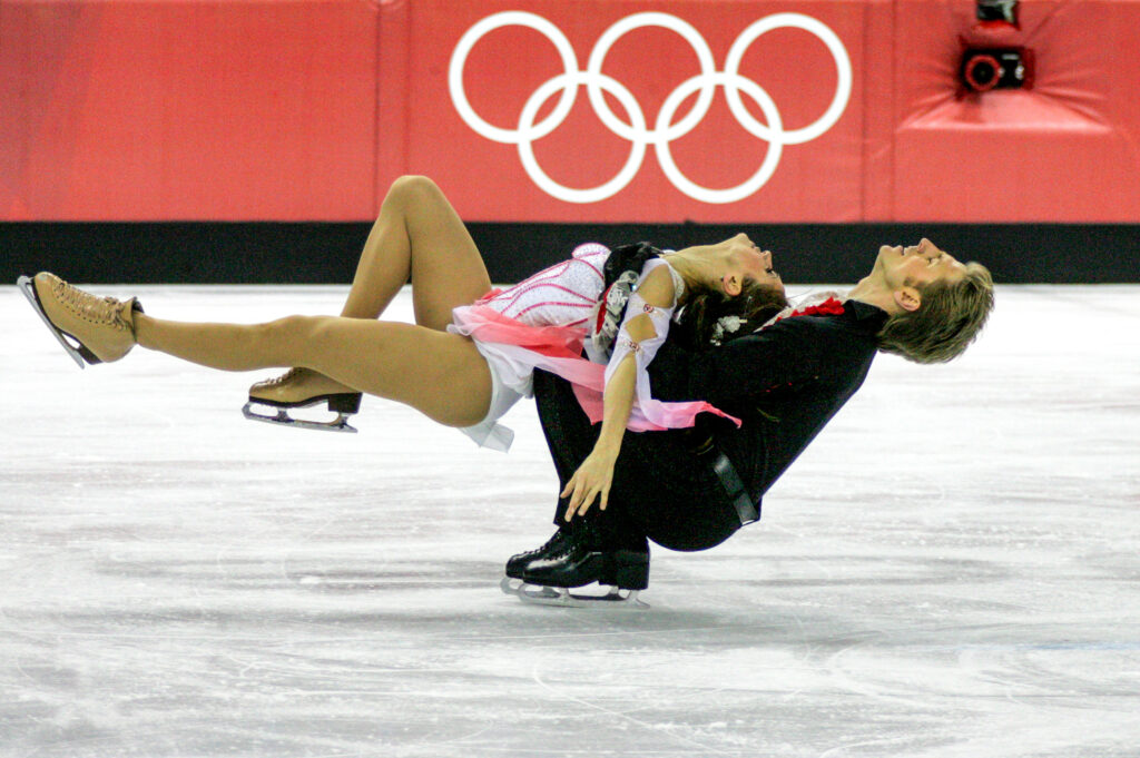 Čiuožėjų Margarita Drobiazko ir Povilo Vanago atliekama žiuožimo programa ant ledo 2006 Turino žiemos olimpinėse žaidynėse